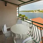 By The Sea Bilo - - 4191