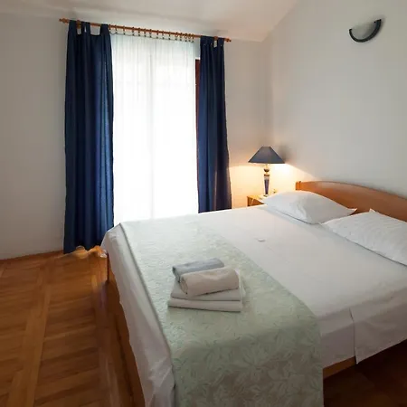 Apartments By The Sea Bilo, Primosten - 4191 Apartman Primosten