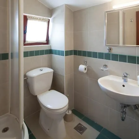 Apartments By The Sea Bilo, Primosten - 4191 *