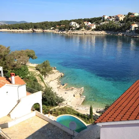 Apartment Apartments By The Sea Bilo, Primosten - 4191 *