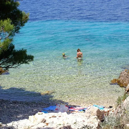 Apartment Apartments By The Sea Bilo, Primosten - 4191 *