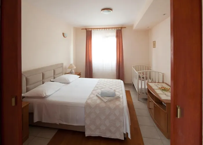 By The Sea Bilo - - 4191 *