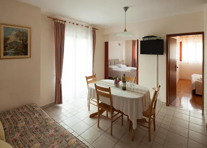 By The Sea Bilo - - 4191