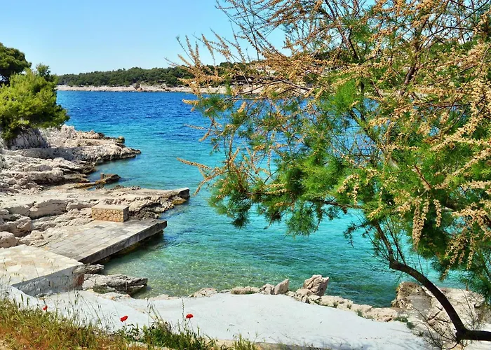 By The Sea Bilo, - 4191